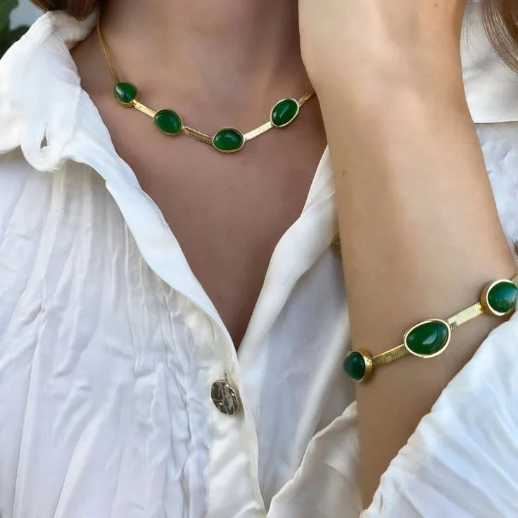 Royal Radiance Green Crystal Necklace Set With Bracelet